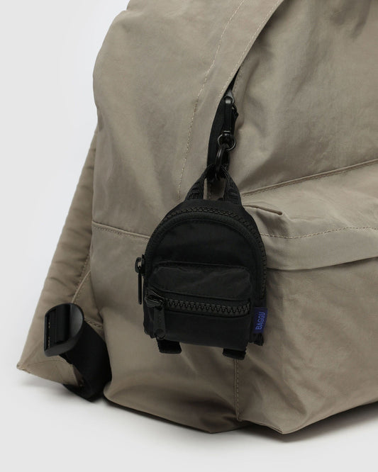 BACKPACK CHARM - US 9954