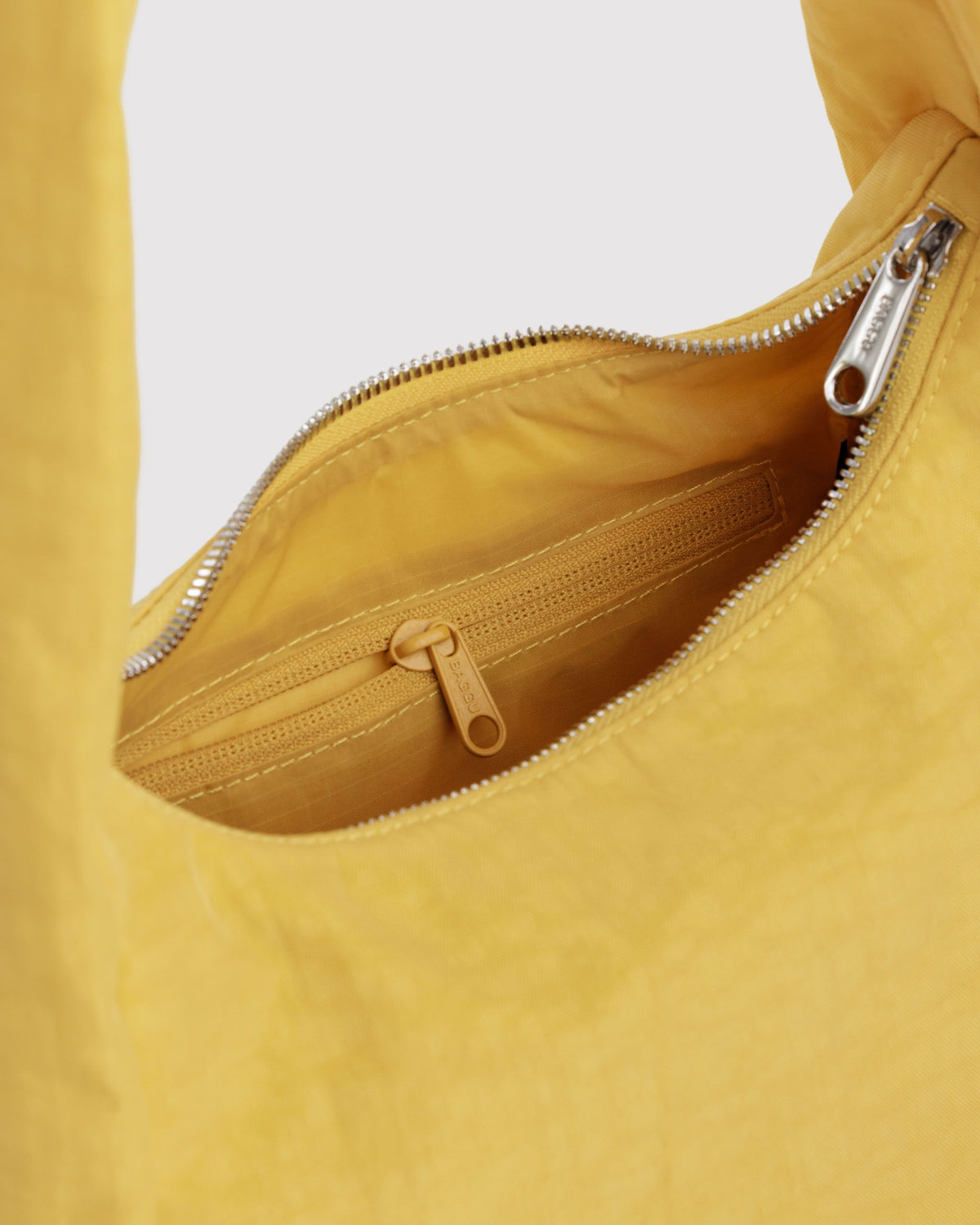 SMALL NYLON MERINGUE BAG - US 3487