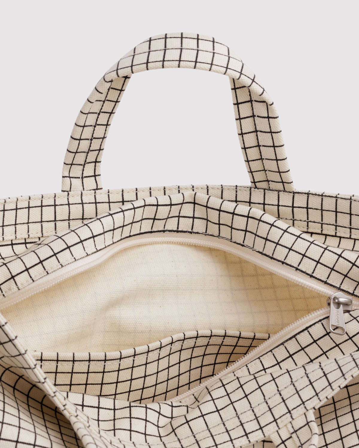 HORIZONTAL ZIP DUCK BAG - US 7934