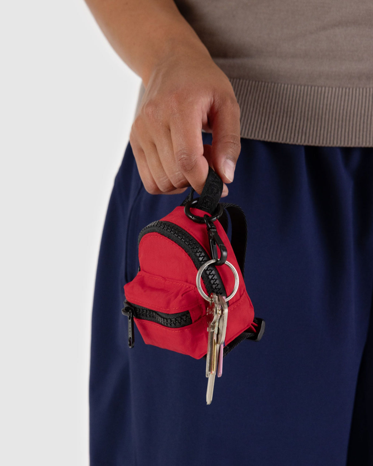 BACKPACK CHARM - US 7081