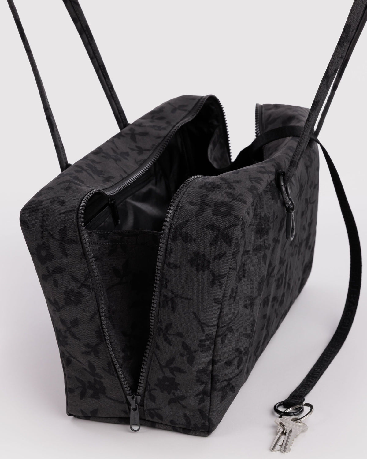 MEDIUM NYLON BOWLER BAG - US 6020