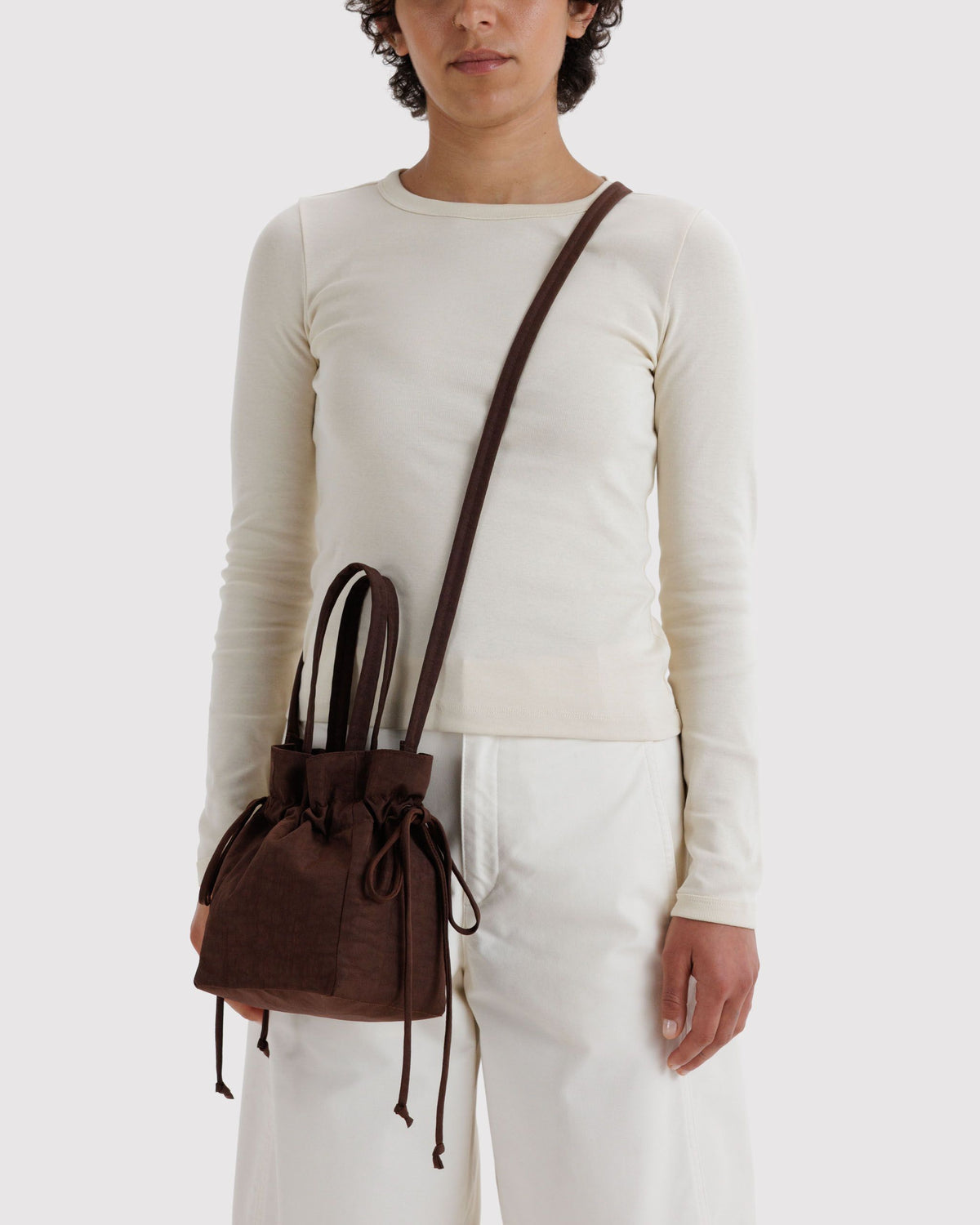 NYLON DRAWSTRING BAG - US 2077