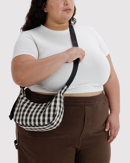SMALL NYLON CRESCENT BAG - US 7830