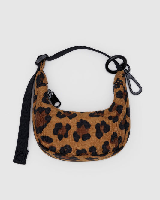 CRESCENT BAG CHARM - US 3330