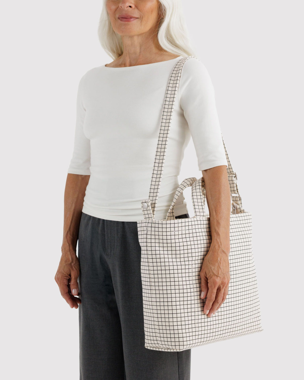 HORIZONTAL ZIP DUCK BAG - US 7934