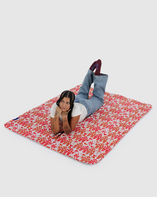 PUFFY PICNIC BLANKET - US 2644
