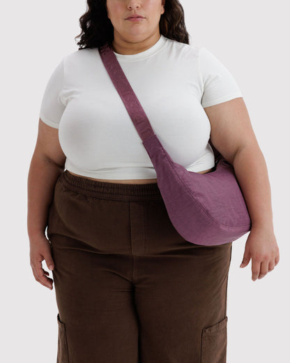 MEDIUM NYLON CRESCENT BAG - US 4771