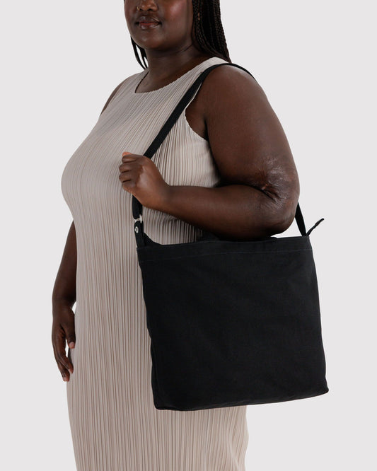 HORIZONTAL ZIP DUCK BAG - US 4468