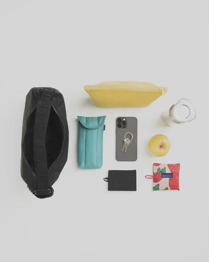 MEDIUM NYLON CRESCENT BAG - US 4771