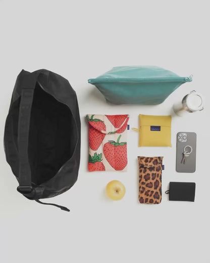 LARGE NYLON CRESCENT BAG - US 6976