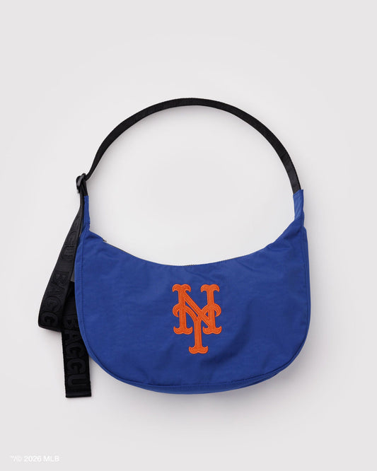 MEDIUM NYLON CRESCENT BAG - US 9140