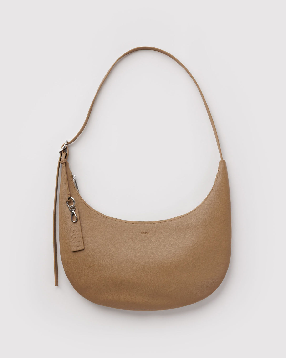 MEDIUM RECYCLED LEATHER FLAT CRESCENT - US 2975