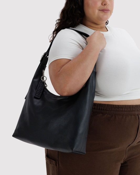 RECYCLED LEATHER SHOULDER BAG - US 1109